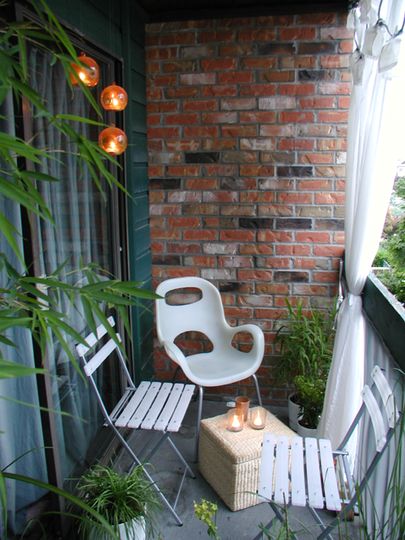 11 Small Apartment Balcony Ideas with Pictures | Balcony Garden Web