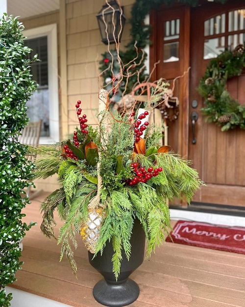 Front porch winter planters that work best 14