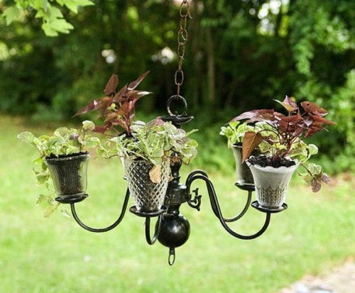 When 40 Cheap Flea Market Things Become Garden Decor 13