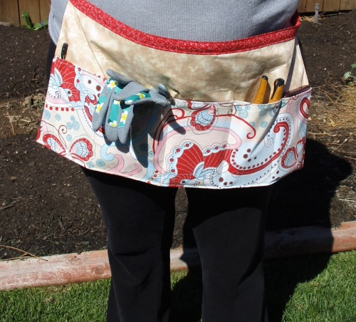 DIY Gardening Apron Ideas 30