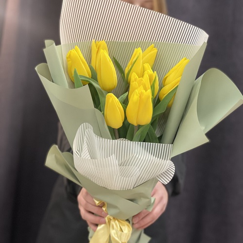 yellow tulips meaning 3