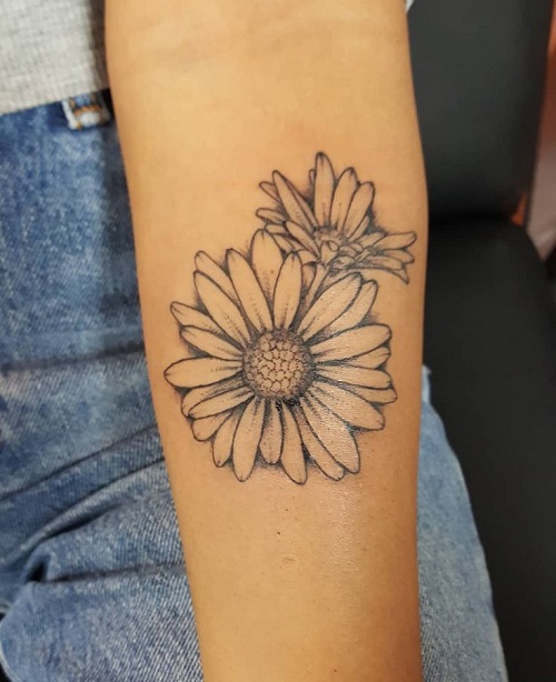 Daisy Tattoo Ideas 7