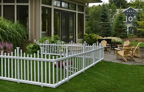 DIY Dog Fence Ideas 5