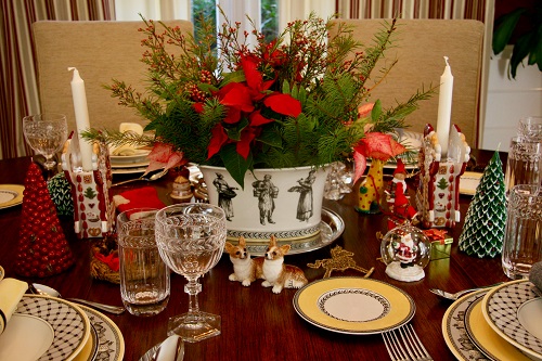 Poinsettia Arrangement Ideas 5