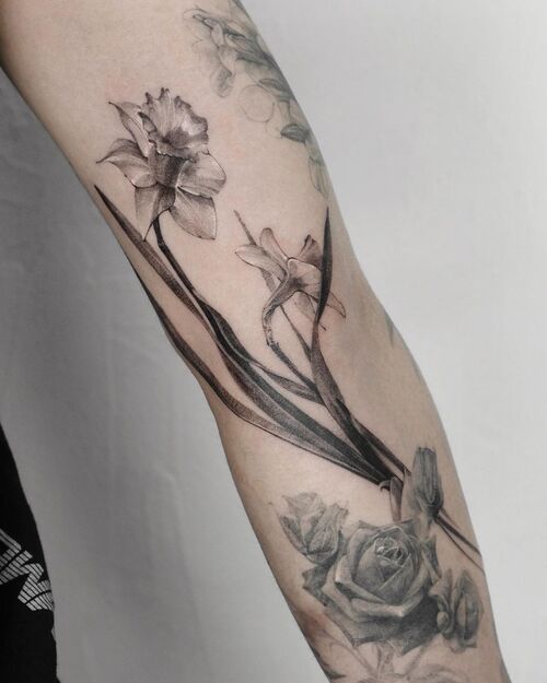 December Birth Flower Tattoo 5