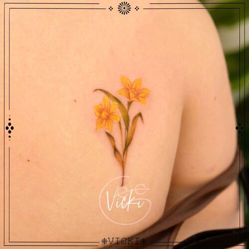 December Birth Flower Tattoo 7