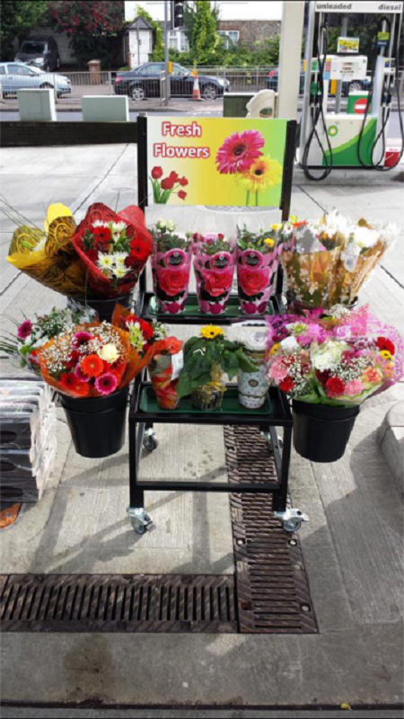 Flower Display Stand using Buckets Ideas 2