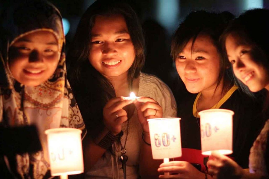 Earth hour girls