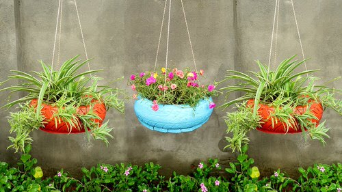 DIY Hanging Tire Planter Ideas 2