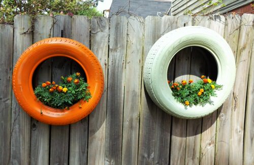 DIY Hanging Tire Planter Ideas 4