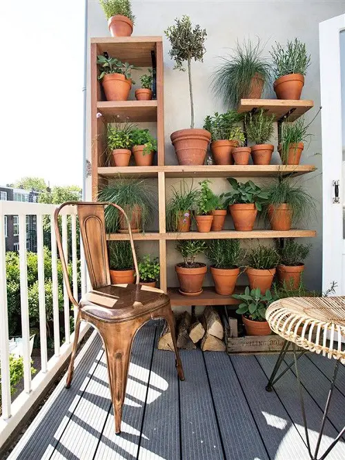 Some Must-Copy Small Balcony Garden Ideas