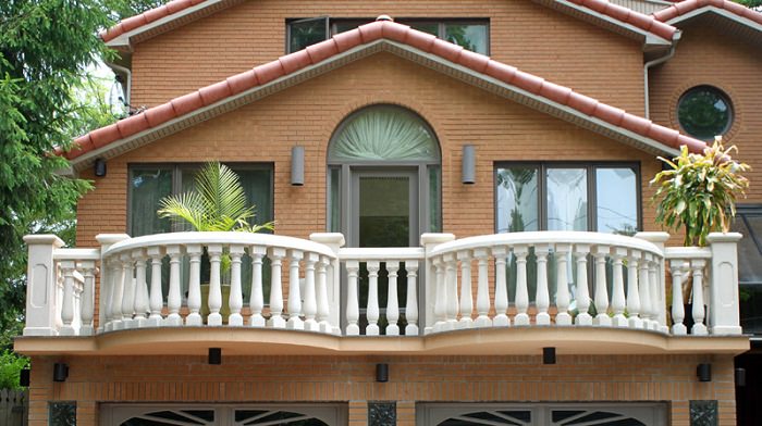 Balcony Railing Ideas | How to Choose Railings for Balcony