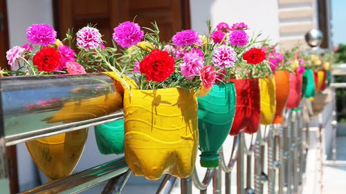  Plastic Bottle Vertical Garden Ideas 24