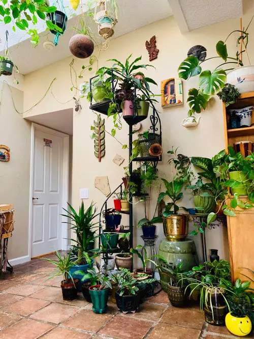 Spiral Metal Stand for Pots