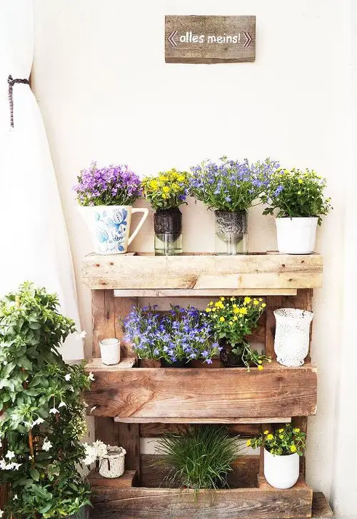 Pallet Plant Holder for Beautiful Blooms for balcony decor