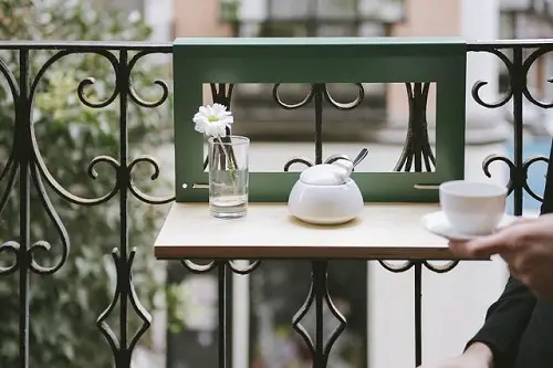 Railing Table for Coffee Cups decor