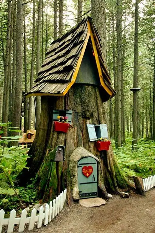 Turn the tree stump into an amazing playhouse