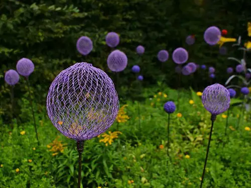 Cool DIY Ideas to Make Your Garden Look Great