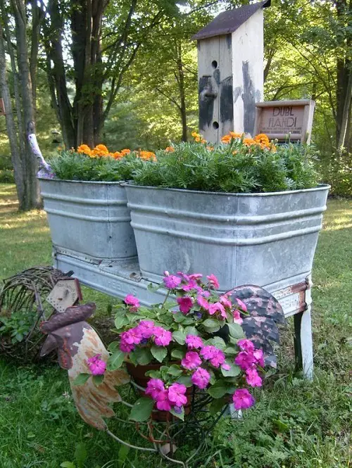 Recycle Old Stuff To Make Planters