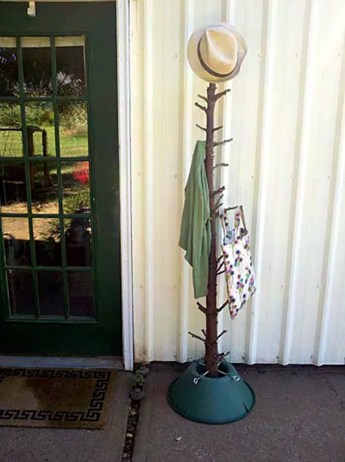 Make a Coat Rack Christmas Tree 