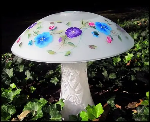 Frosted Solar Mushroom