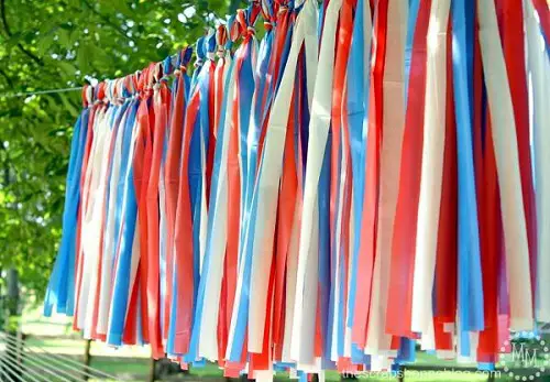 outdoor garland 4th of july decoration ideas 
