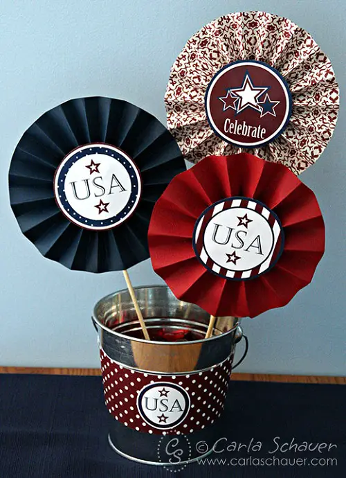 Patriotic Paper Medallions decor