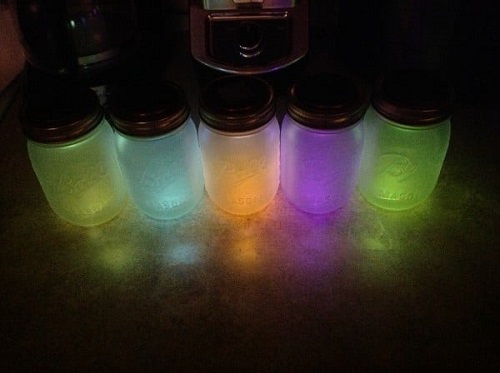 DIY Multicolored Mason Jar Solar Lights