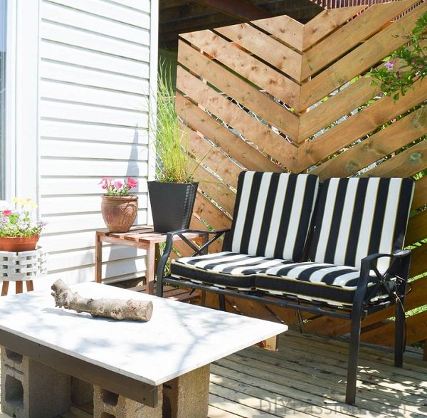 26 DIY Garden Privacy Ideas That Are Affordable & Incredible | Balcony ...
