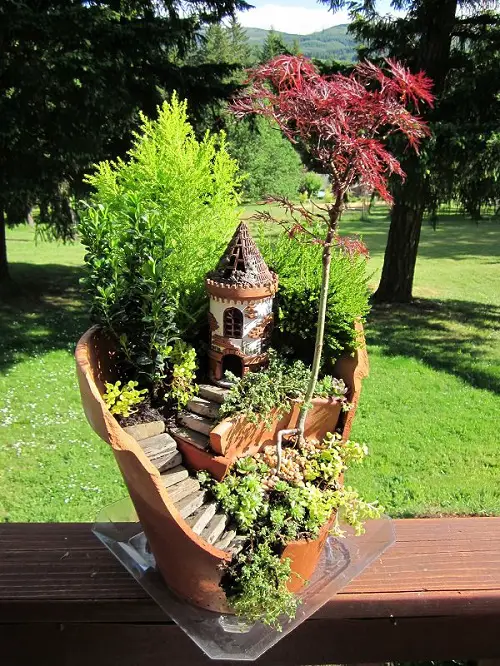 Broken Pot Succulent Fairy Garden