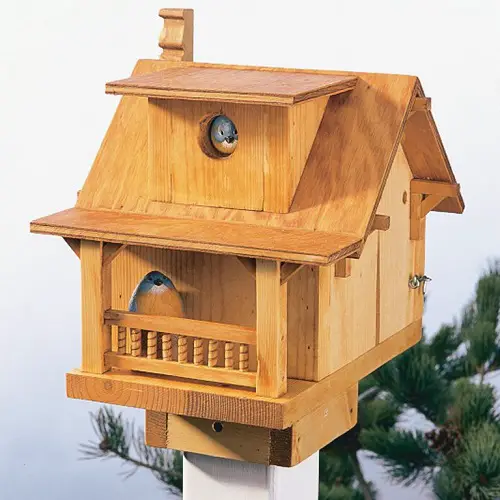 DIY Wooden Birdhouse