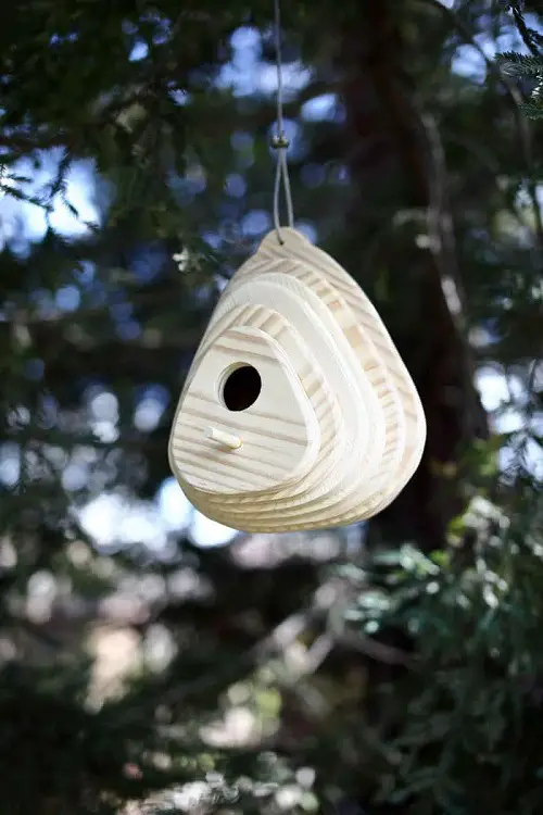 DIY Birdhouse Hanger