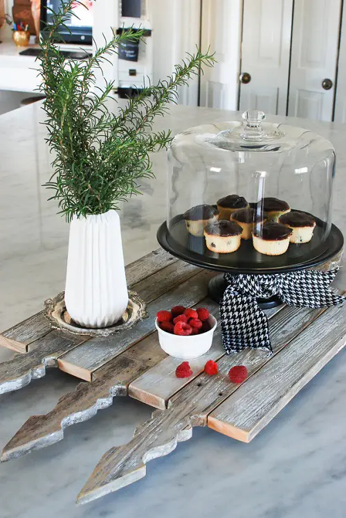DIY Old Fence Board Ideas on table 