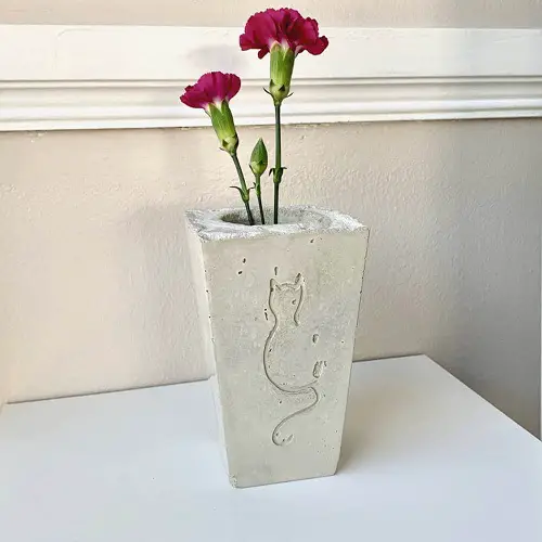 Cement Cat flower Vase