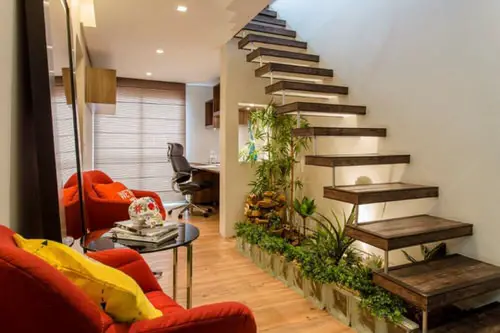 Unique Ideas for Indoor Garden Under Stairs 29