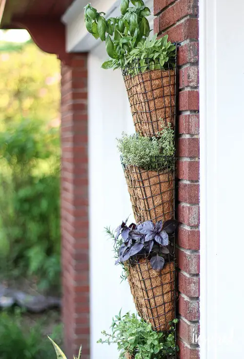 DIY Vertical Pouch Planter Garden
