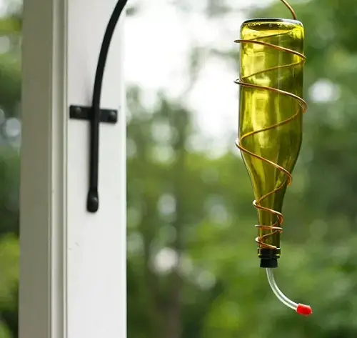 Diy Classy Wine Bottle Feeder