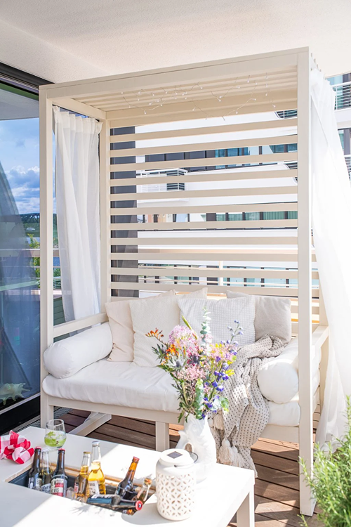 Daybed Style Cabana for garden