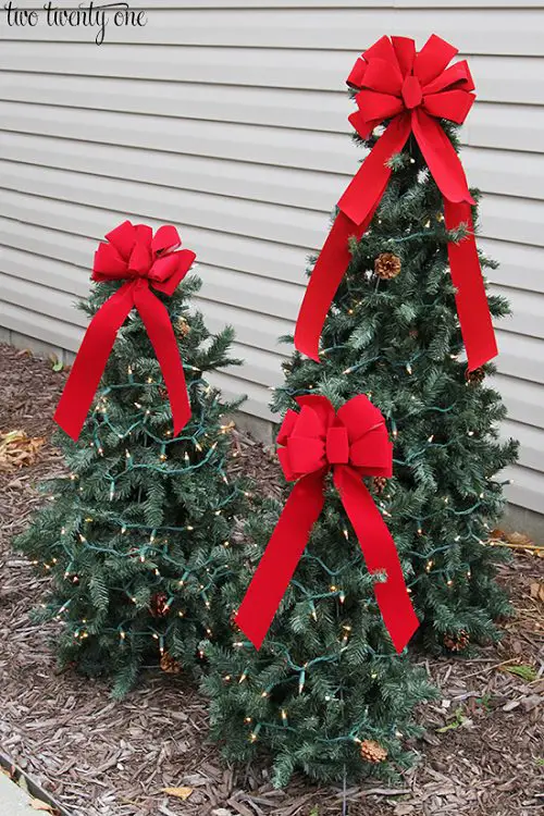 Gauge Tiered Christmas Tree