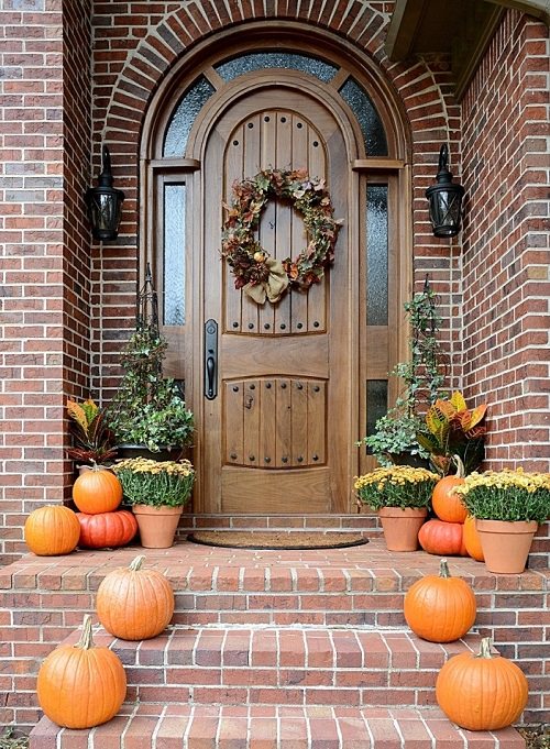 30 Stylish Front Door Decor Ideas With Plants | Balcony Garden Web