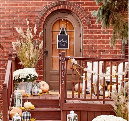 Pumpkin-Packed Halloween Door Display