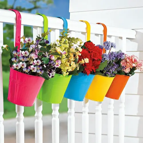 Hanging Planter Ideas for Your Balcony 4
