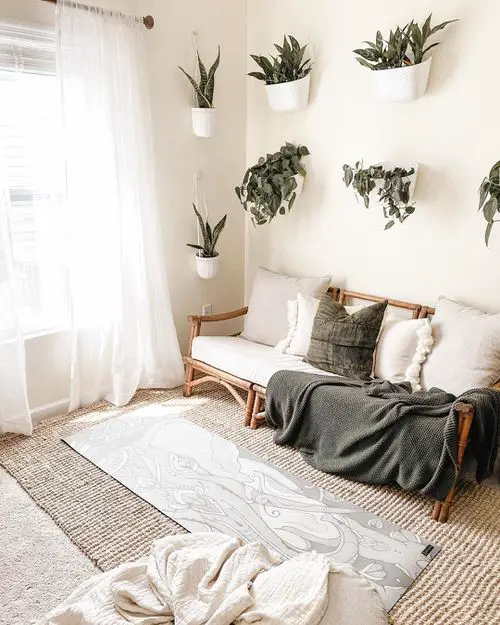 Transform the look of your plain walls with these creative Green Ideas for Modern Wall Decoration and add a touch of nature to your interior!