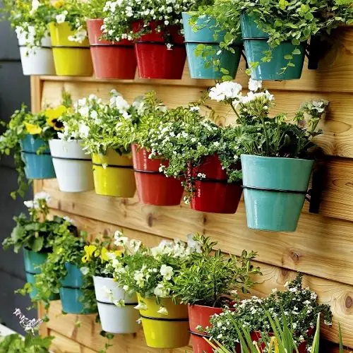Hanging Planter Ideas for Your Balcony 1
