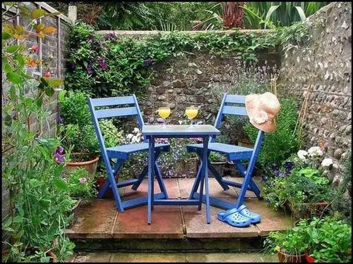 Small Patio Garden