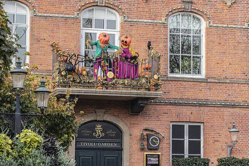 Balcony Halloween Decor 2