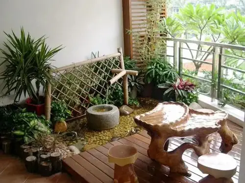 Peaceful Balcony Garden Pictures 3