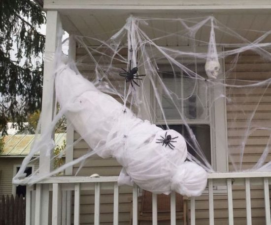 Balcony Halloween Decor 5
