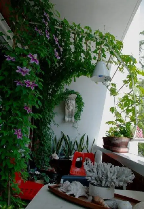 Small Outdoor Balconies ideas on Pinterest 30