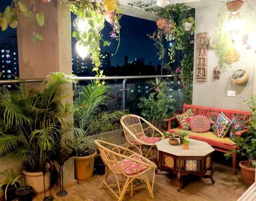 Small Outdoor Balconies ideas on Pinterest 4